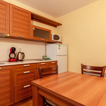 Apartmanhotel By Mountain Lakes 2*