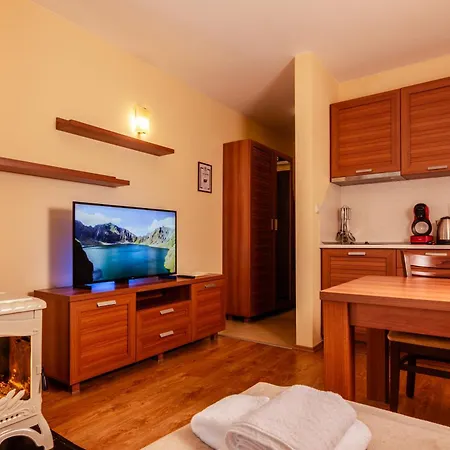 Apart-hotel By Mountain Lakes Ezerovo (Smolyan)