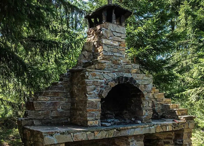 By Mountain Lakes Apart Otel